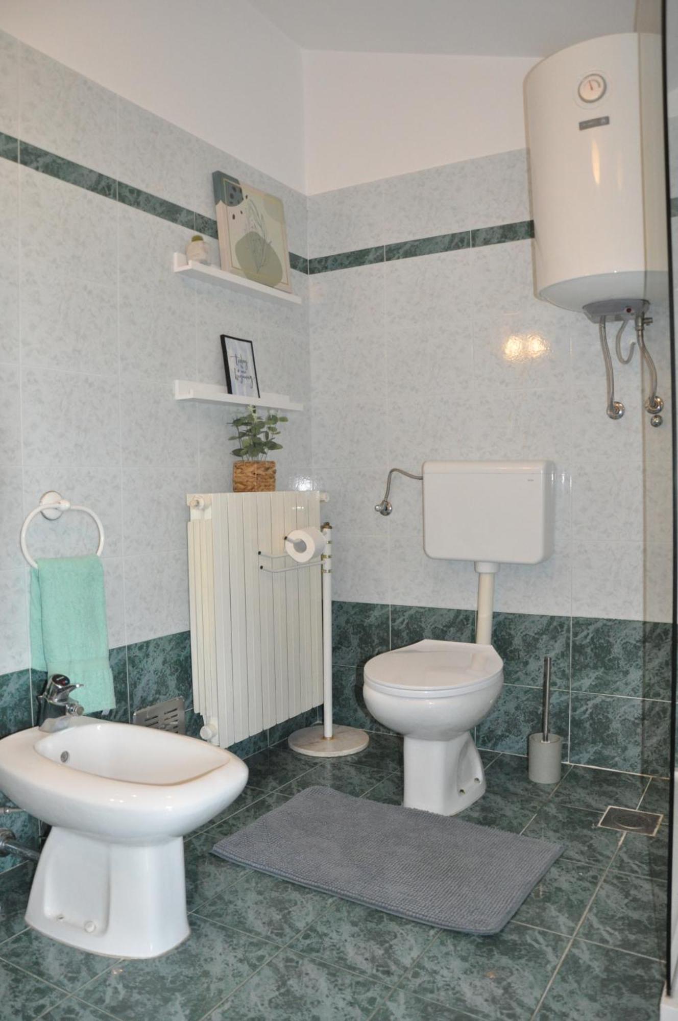 Guest House Most ブゼト エクステリア 写真